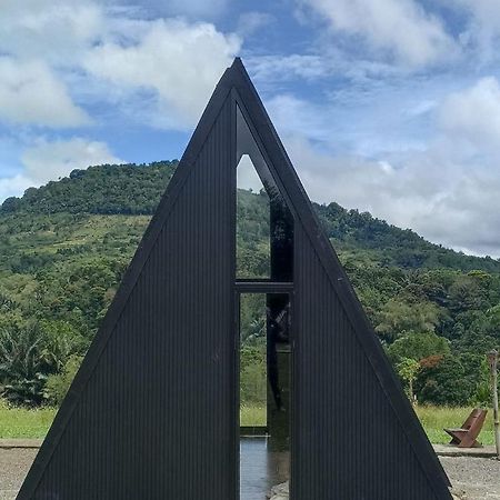 Wawowow Hotel Tomohon Luaran gambar