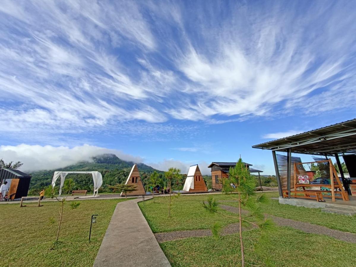 Wawowow Hotel Tomohon Luaran gambar
