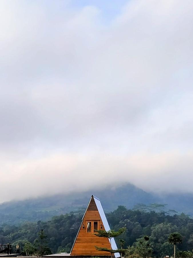 Wawowow Hotel Tomohon Luaran gambar