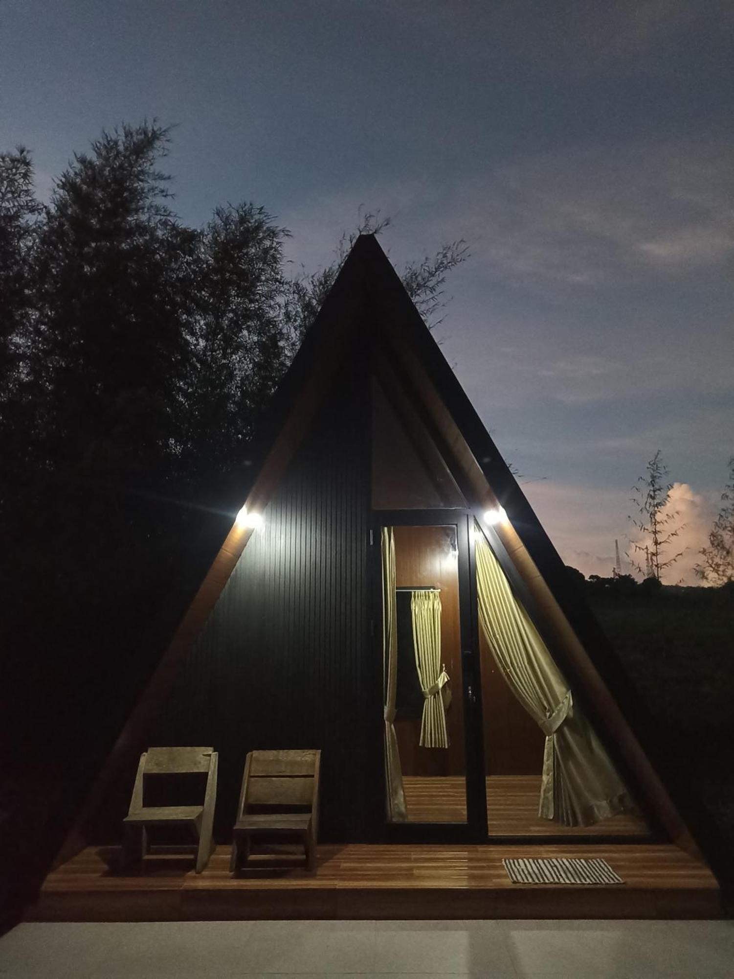 Wawowow Hotel Tomohon Luaran gambar